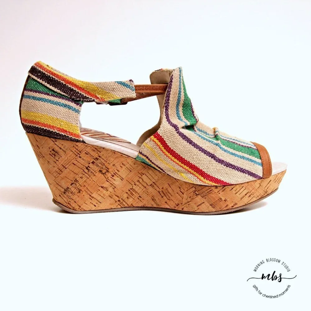 80%20 Muticolor Striped‎ Wedge Sandals Women Size 8